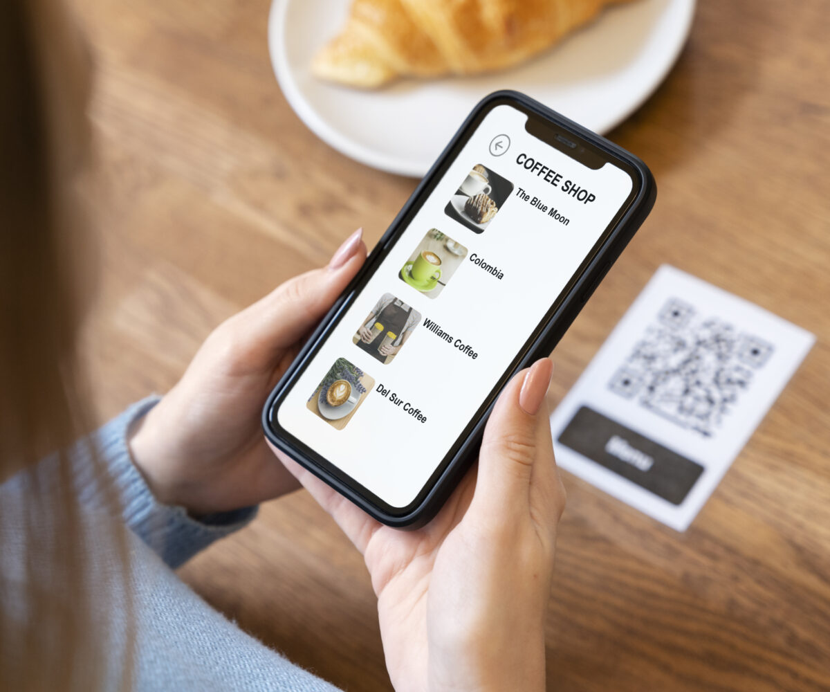 Customer using order at table app